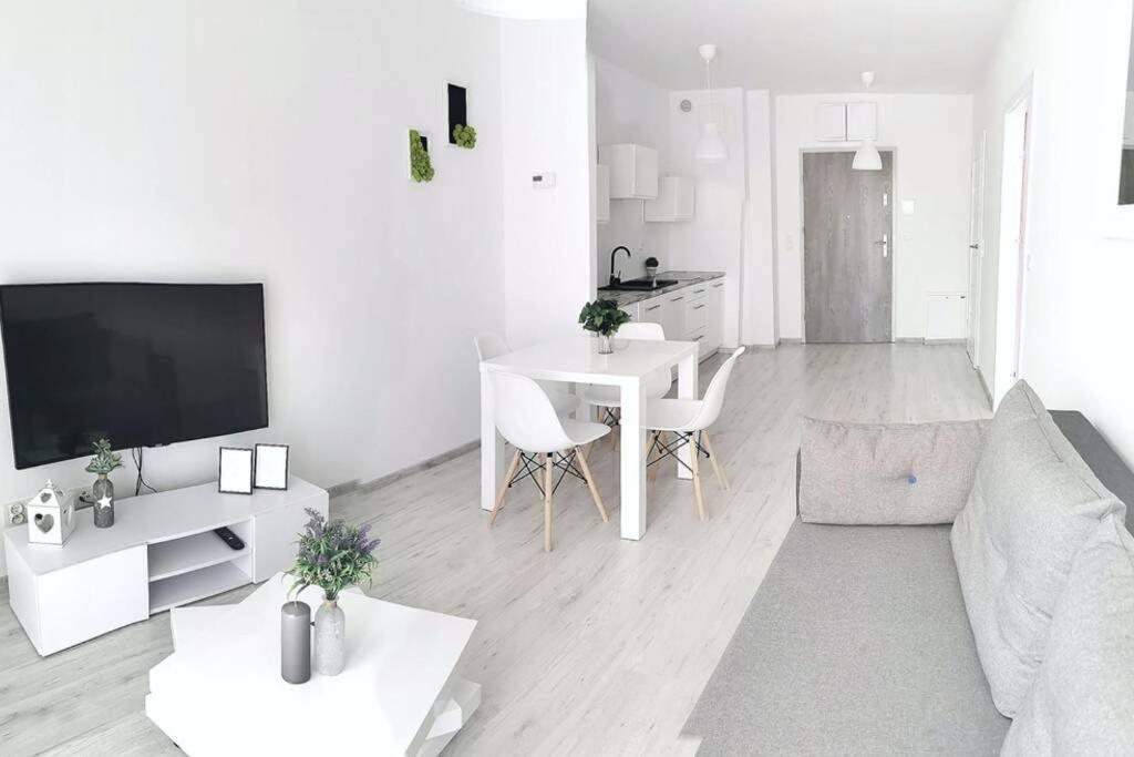 Green Apartment Promenada Gwiazd- Widok Na Morze. Мендзиздрое Екстериор снимка